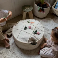 Tic Tac Toe Pouf