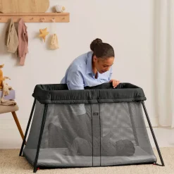 Travel Crib Light + Fitted Sheet Bundle