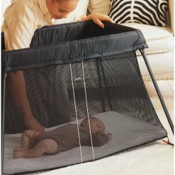 Travel Crib Light + Fitted Sheet Bundle