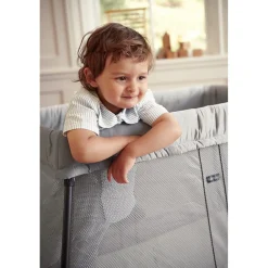 Travel Crib Light + Fitted Sheet Bundle