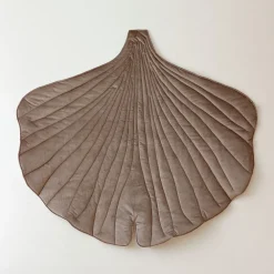 Velvet Ginkgo Leaf Mat