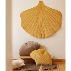 Velvet Ginkgo Leaf Mat