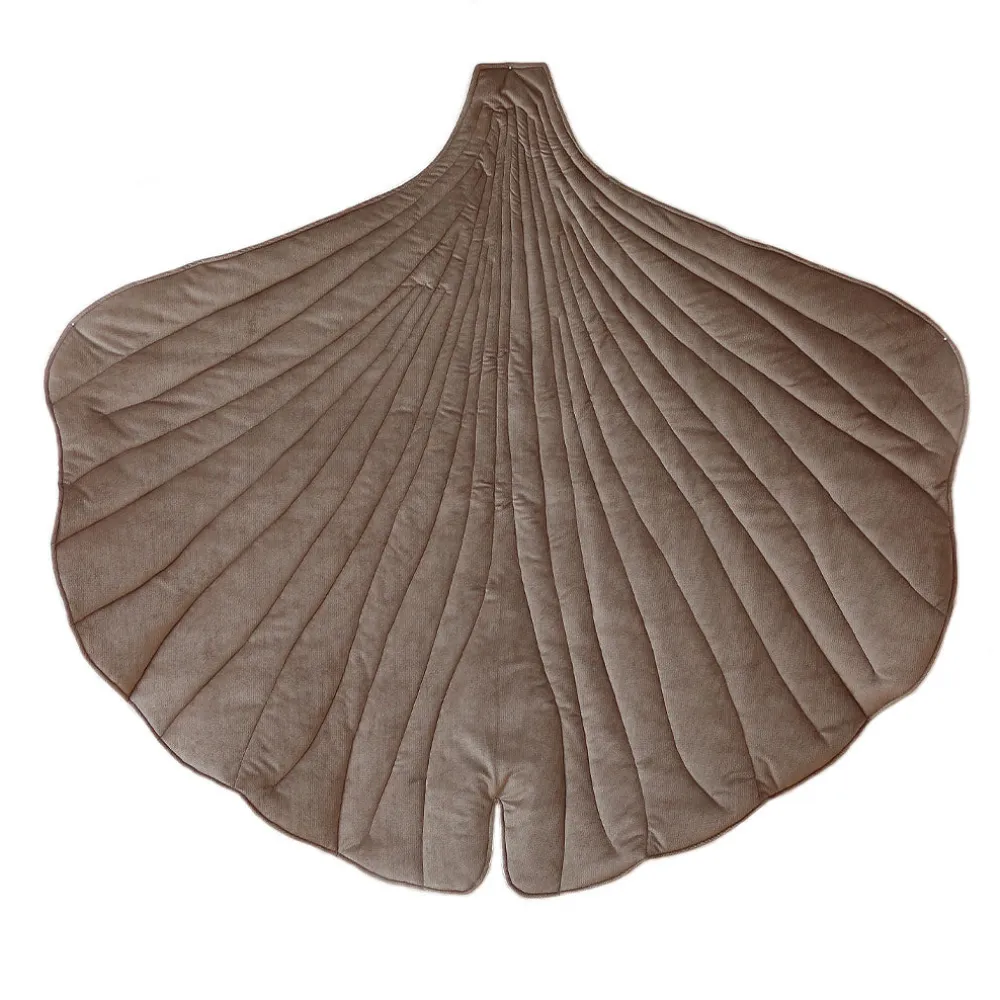 Velvet Ginkgo Leaf Mat