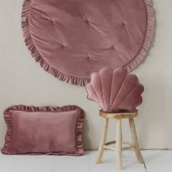 Velvet Shell Pillow