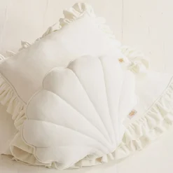Velvet Shell Pillow