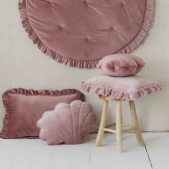 Velvet Shell Pillow