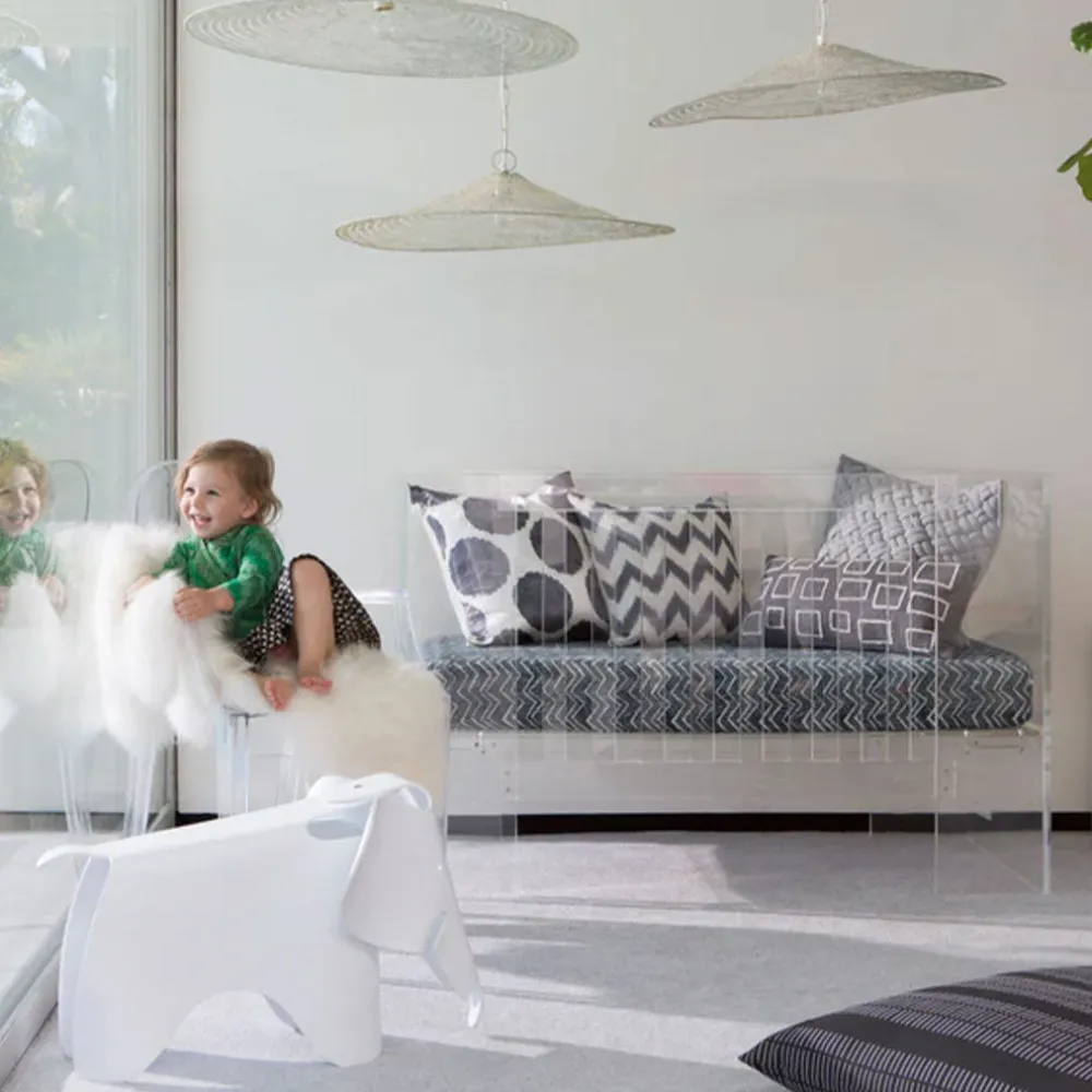 Vetro Acrylic Crib