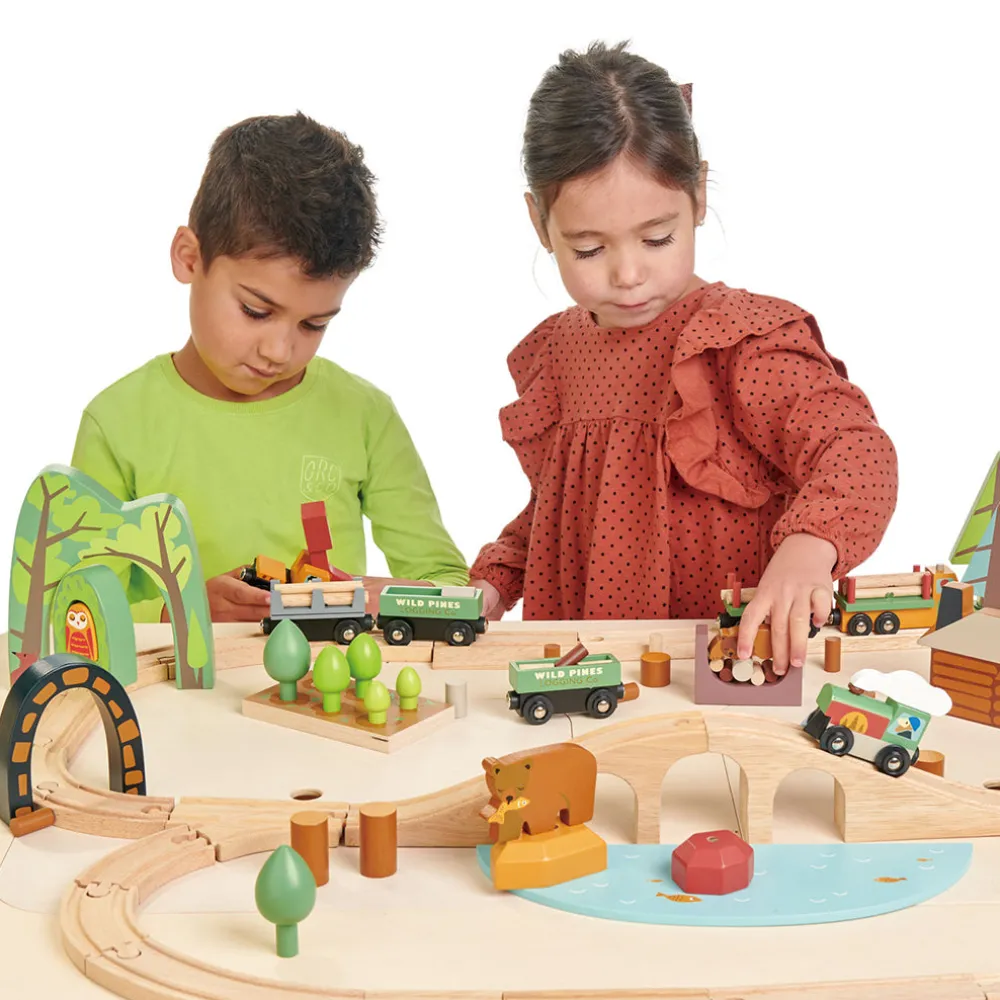 Wild Pines Train Set
