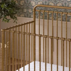 Winston 4 in 1 Convertible Crib