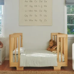 Yuzu 8-In-1 Convertible Crib With All Stages Conversion Kits