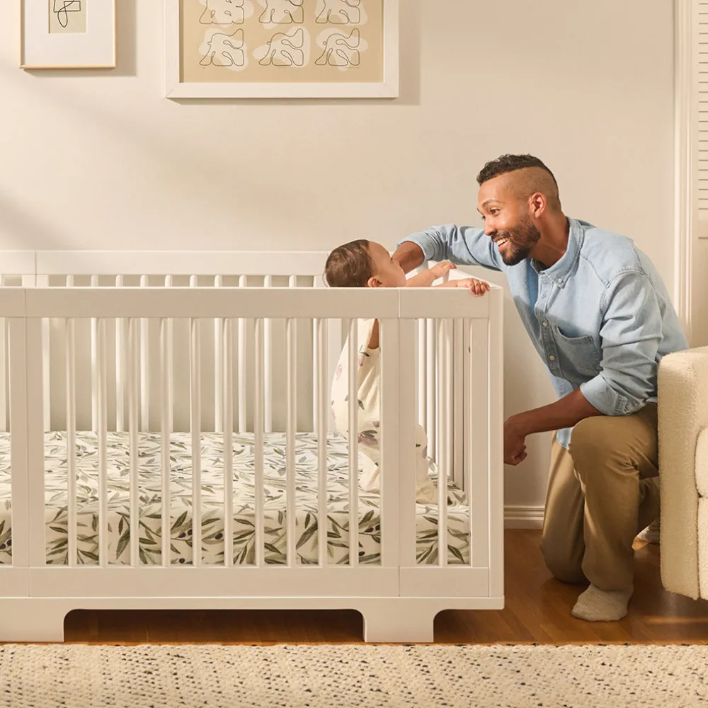 Yuzu 8-In-1 Convertible Crib With All Stages Conversion Kits